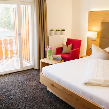 Hotel-Restaurant Sennhuette Im Herzen Des Suedschwarzwalds Kleines Wiesental Dış mekan fotoğraf